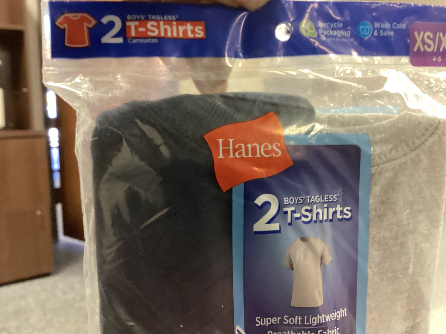 Hanes boys T-shirt (XS)
