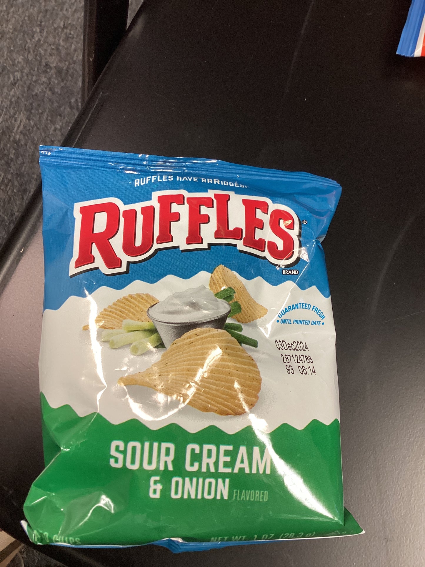 Ruffles sour cream & onion chips