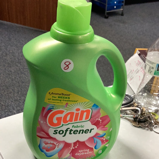 GAIN fabric softener (lrg)