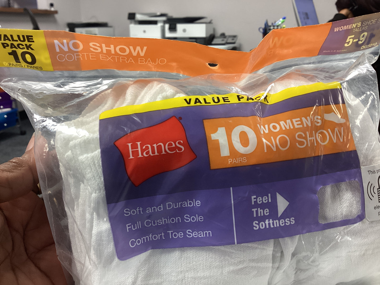 Hanes women “NoShow” socks 5-9 10pr (white)