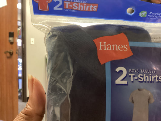 Hanes boys T-shirt (XL)