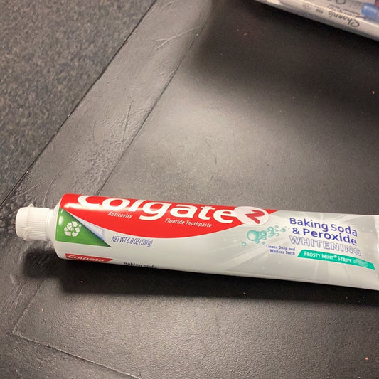 COLGATE baking soda peroxide whitening