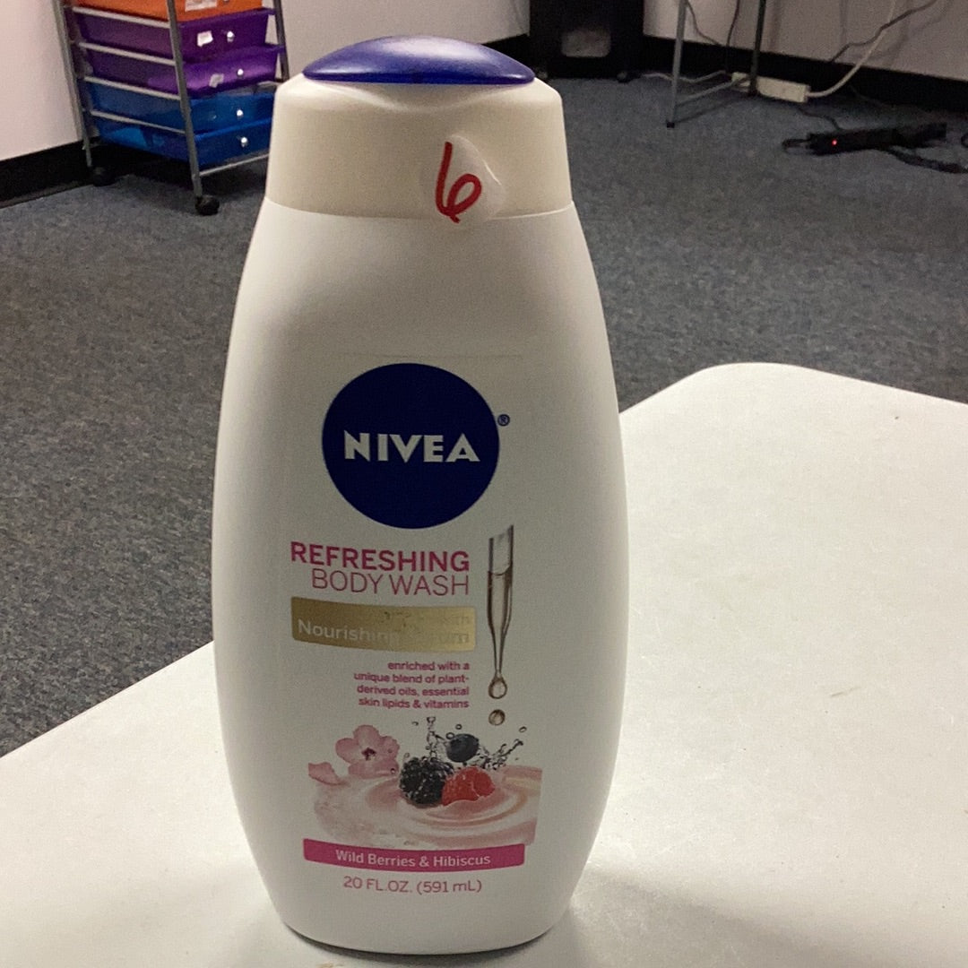 NIVEA body Wash (wild berries & hibiscus)