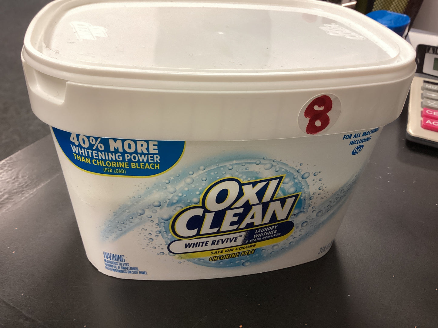 Oxi clean laundry detergent