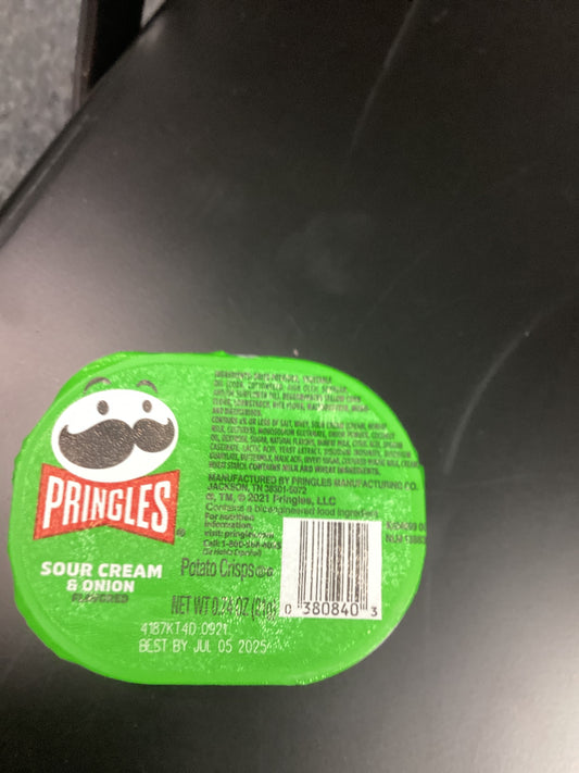 Pringles chips (mini) sour cream & onion