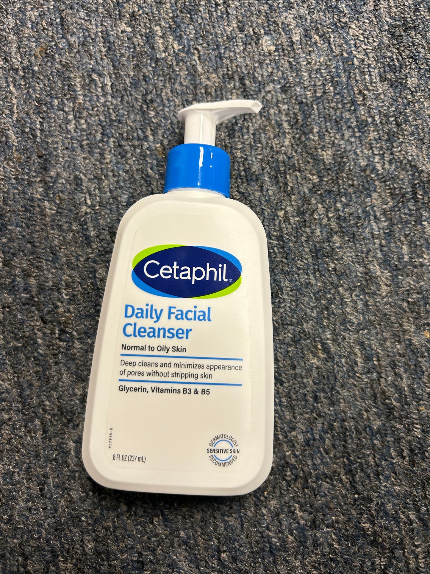 Cetaphil Daily Facial Cleanser For Oily Skin (8 fl oz)