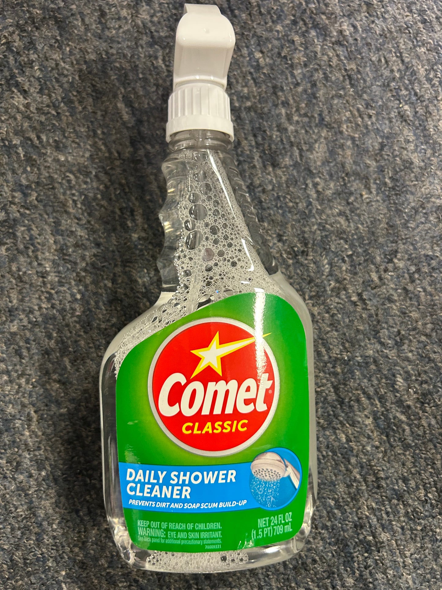 Comet bathroom spray cleaner